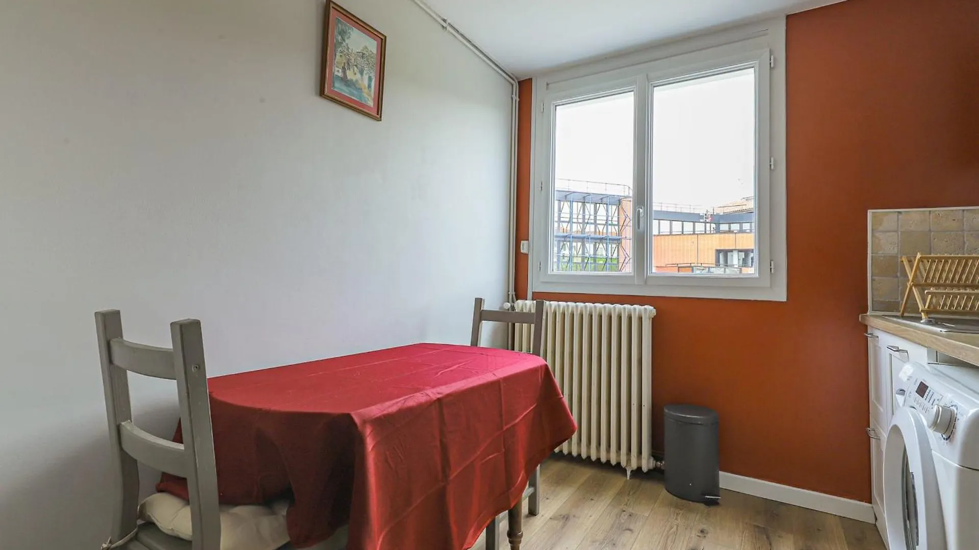 Apartment Beautiful And Spacious T3 With Balcony In Toulouse