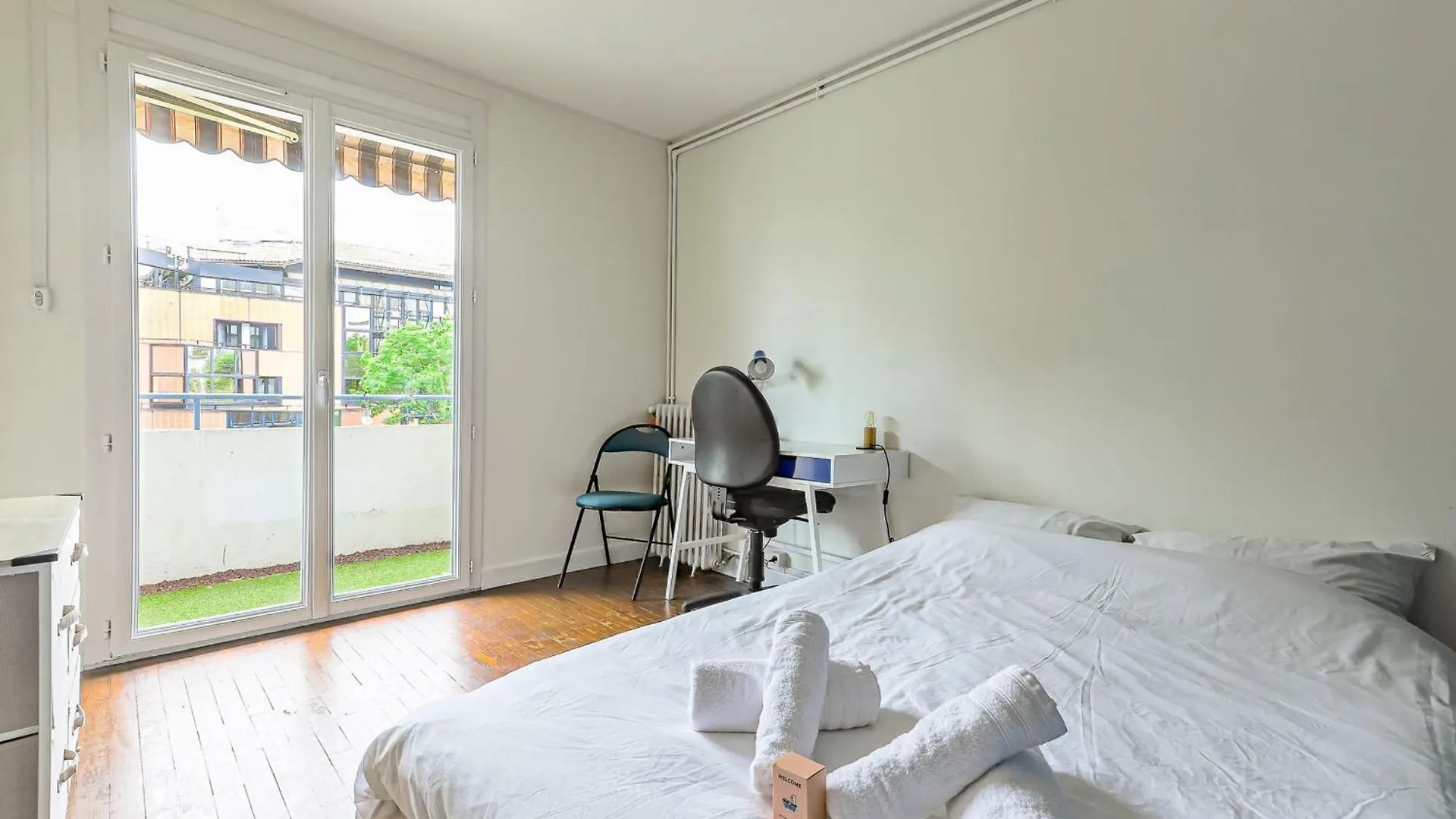 Beautiful And Spacious T3 With Balcony In Toulouse